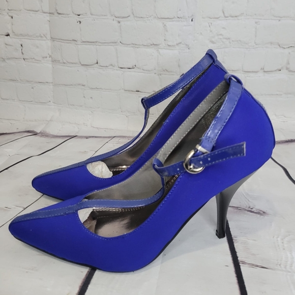 2 Lips Too  Blue T Strap High Heels - Picture 4 of 8
